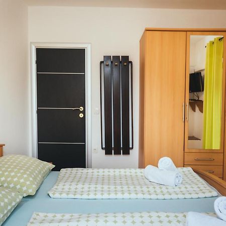Apartment Bruna ไพราน ภายนอก รูปภาพ