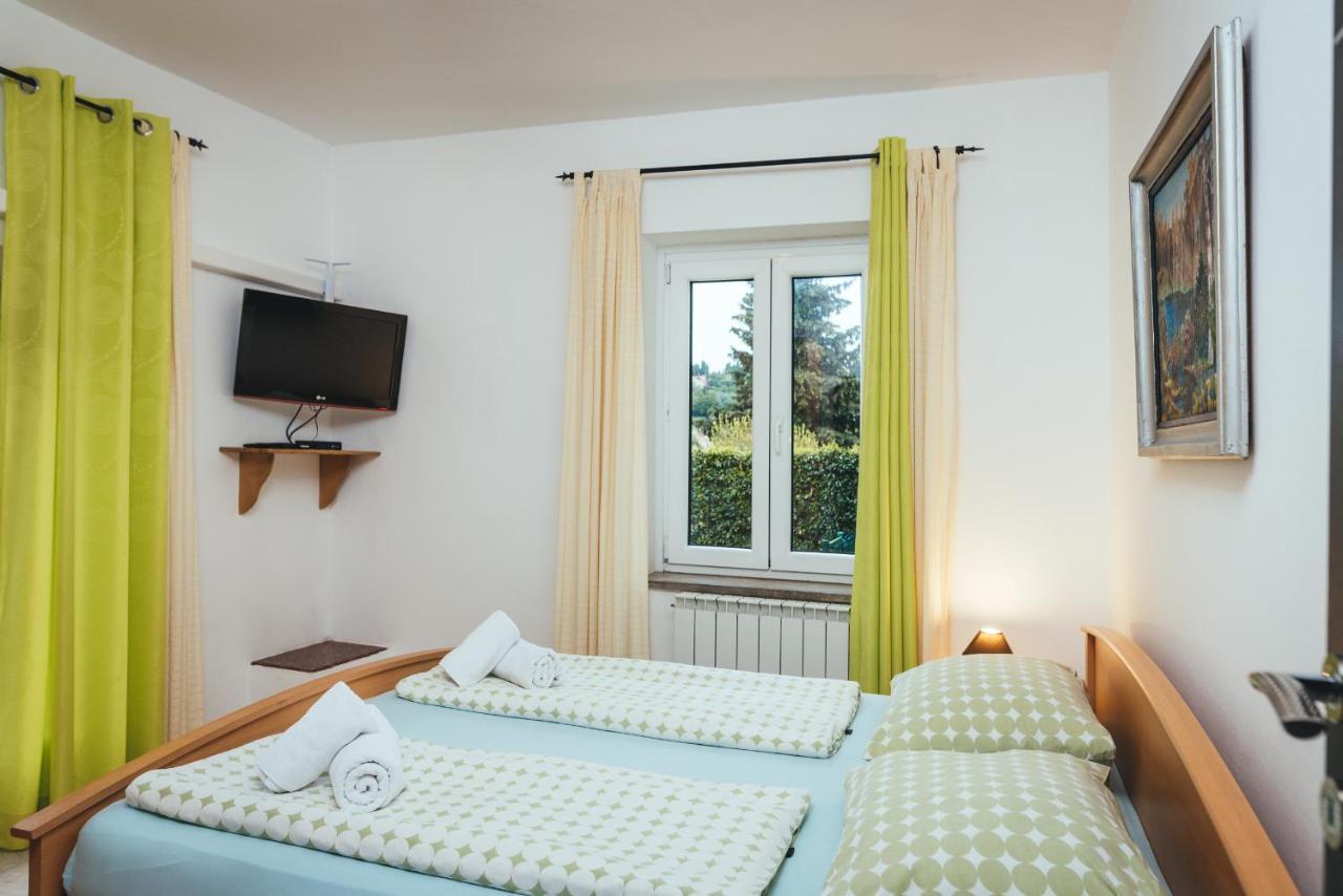Apartment Bruna ไพราน ภายนอก รูปภาพ